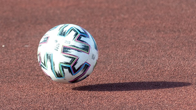 更赢得了詹 更赢得了詹