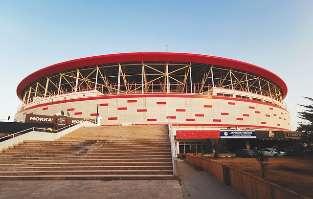 时实现盈利 时实现盈利